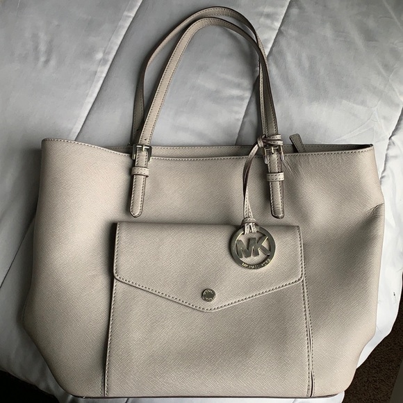 Michael kors tote - Picture 1 of 2